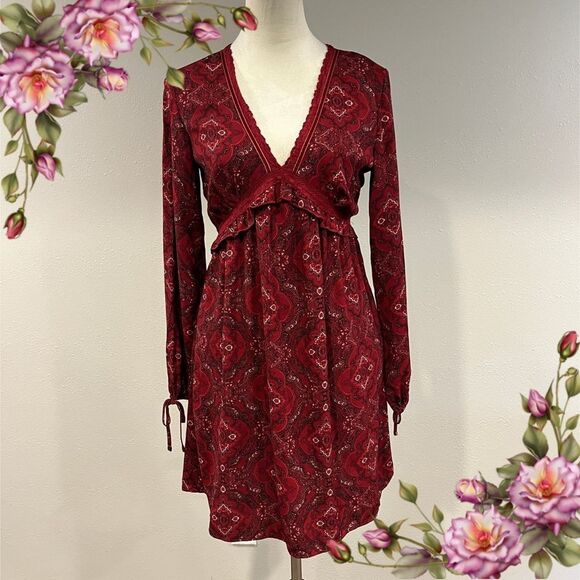 Maurice’s rustic Red Paisley print long sleeve v-neck mini Dress size XS - Picture 1 of 14
